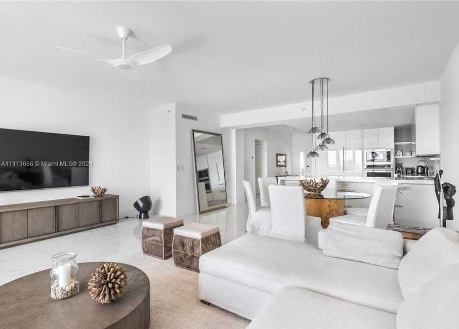 19143 Fisher Island Dr 19143-1