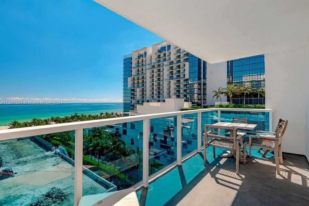 2301 Collins Ave 838-1