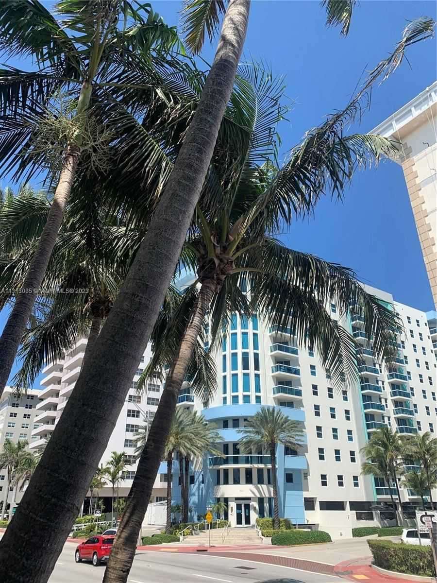 9172  Collins Ave   218-1