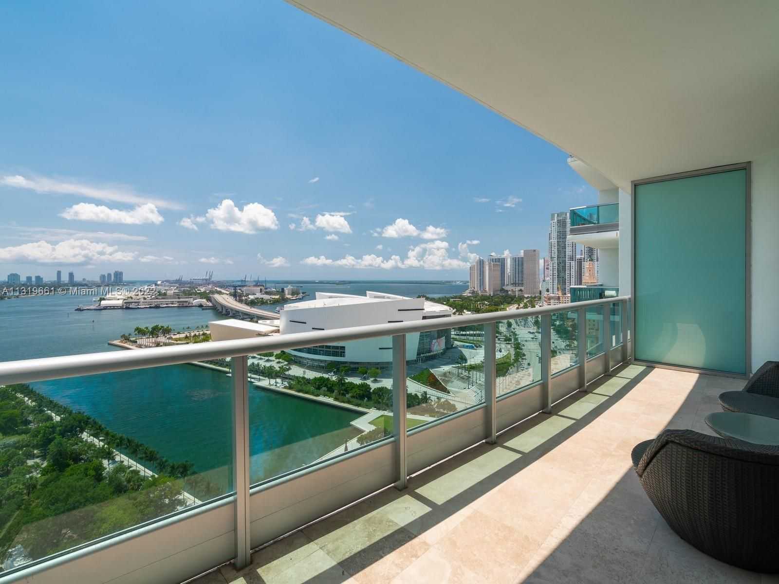 900  Biscayne Blvd   2202-1