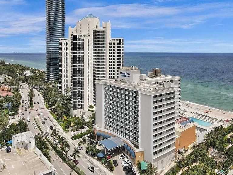 19201 Collins Ave 307-1
