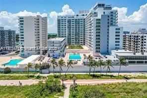 5401 Collins Ave 934-1