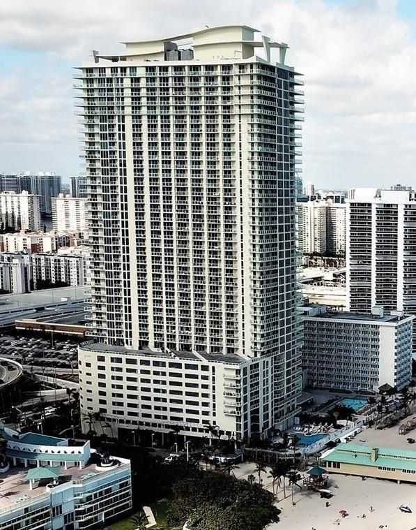 16699 Collins Ave 2407-1