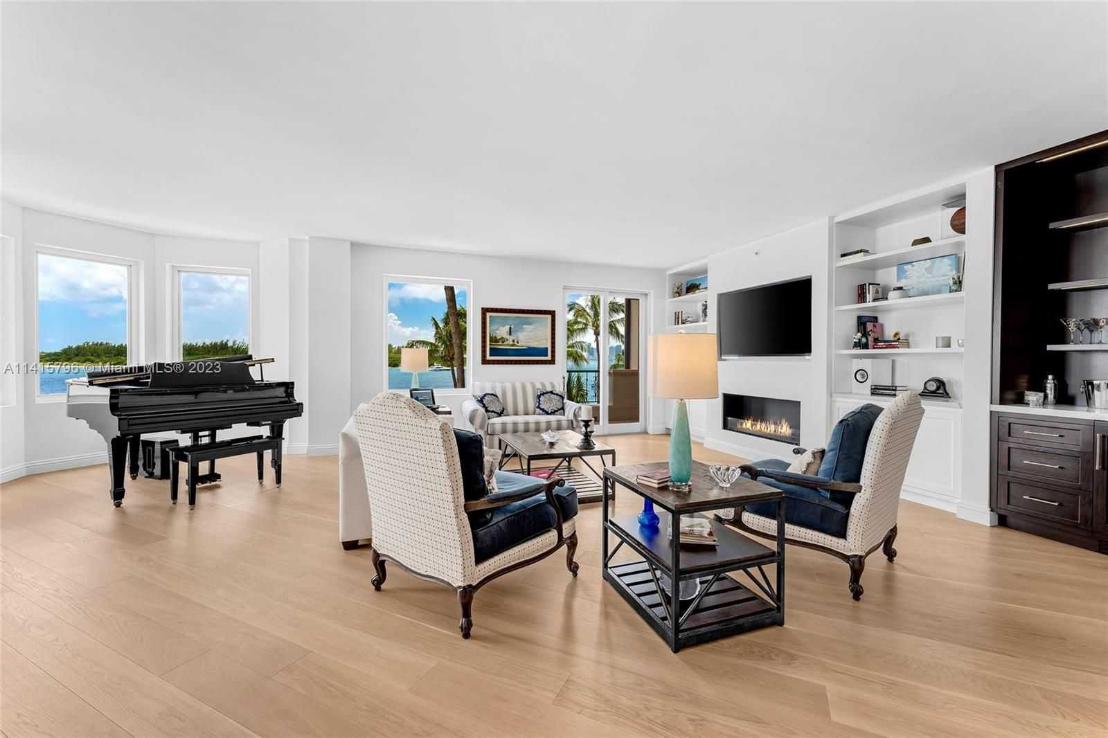 2234 Fisher Island Dr 3304-1