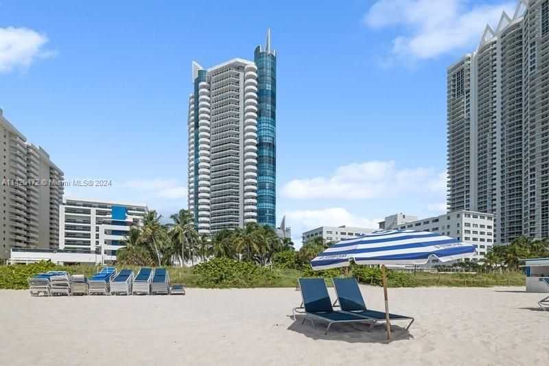 6301 Collins Ave 2907-1