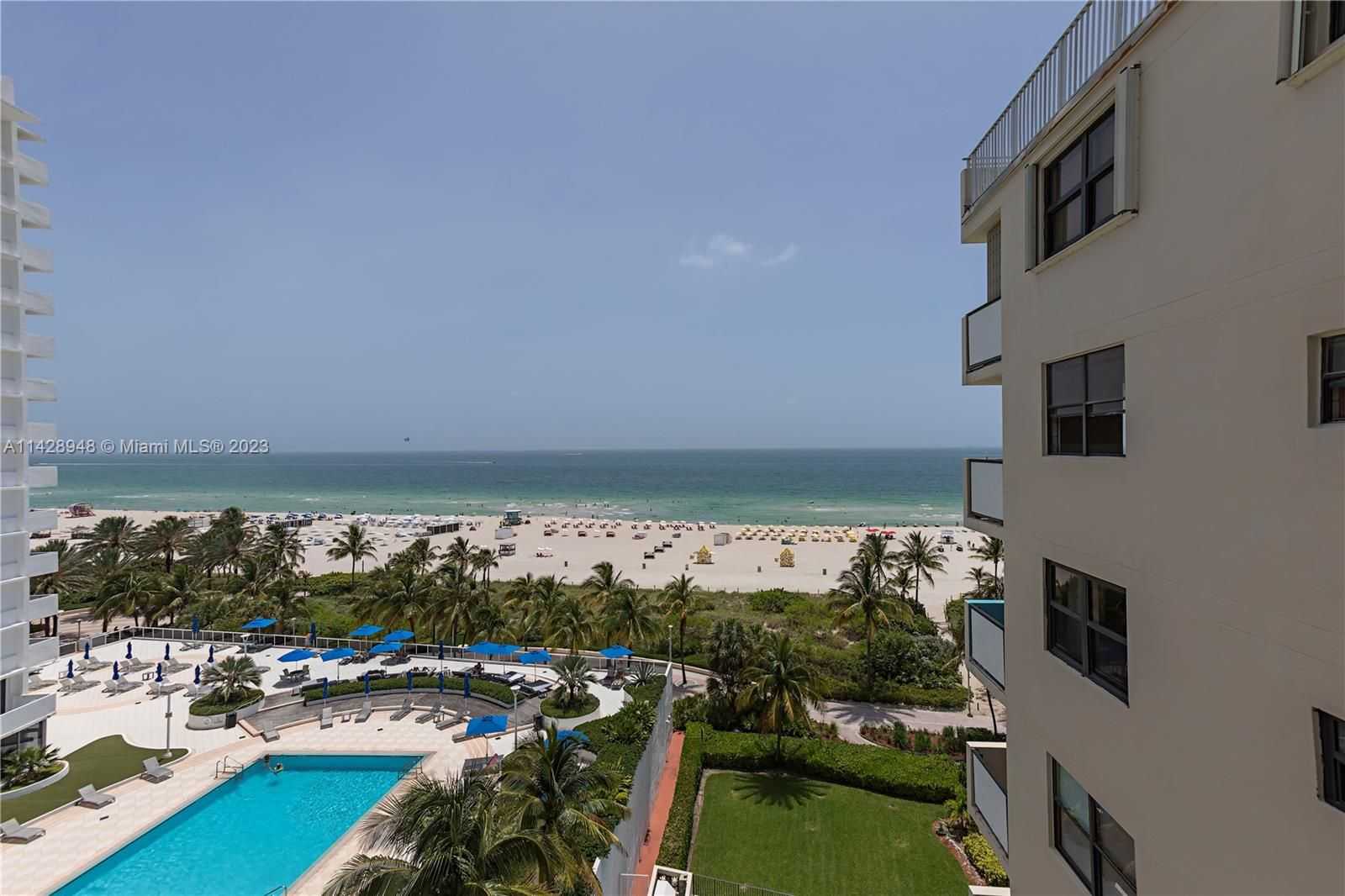 1623 Collins Ave 915-1