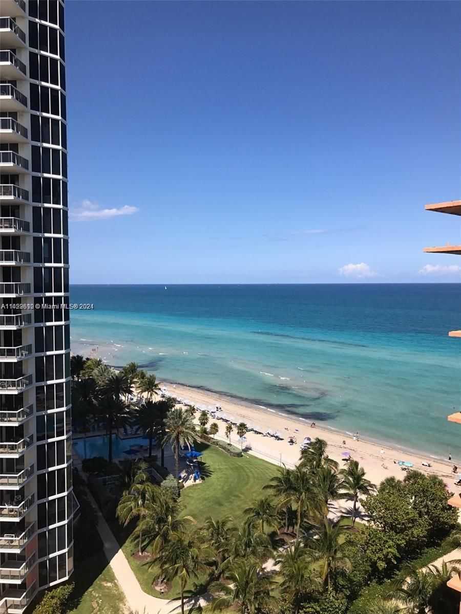 19201 Collins Ave 1120-1