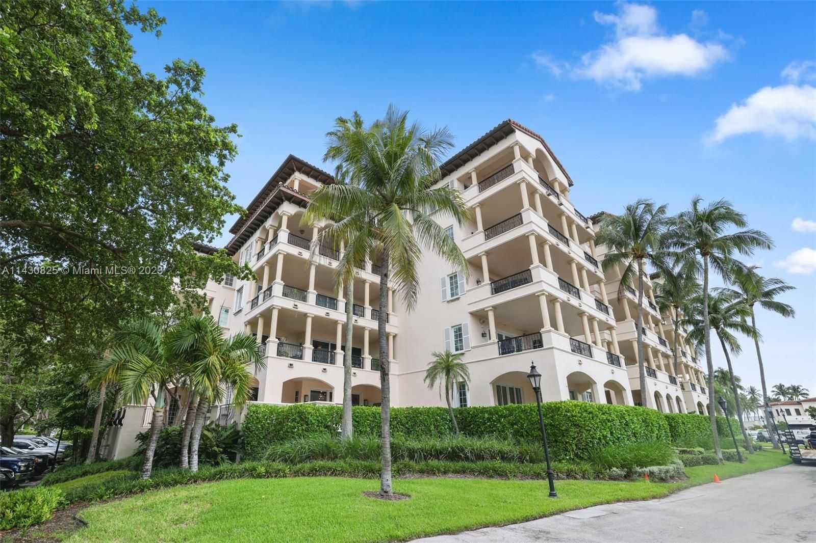 19116 Fisher Island Dr 19116-1