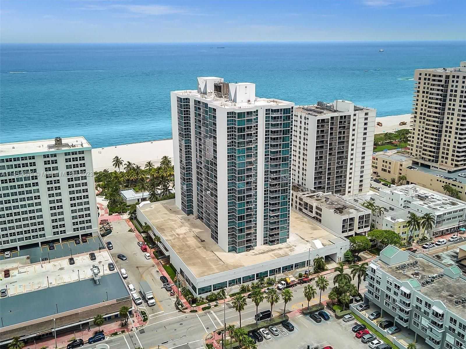 2655 Collins Ave 706-1
