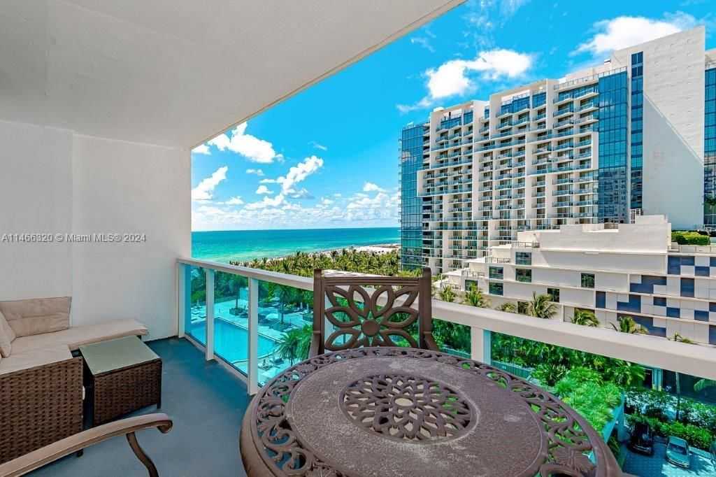 2301 Collins Ave 803-1