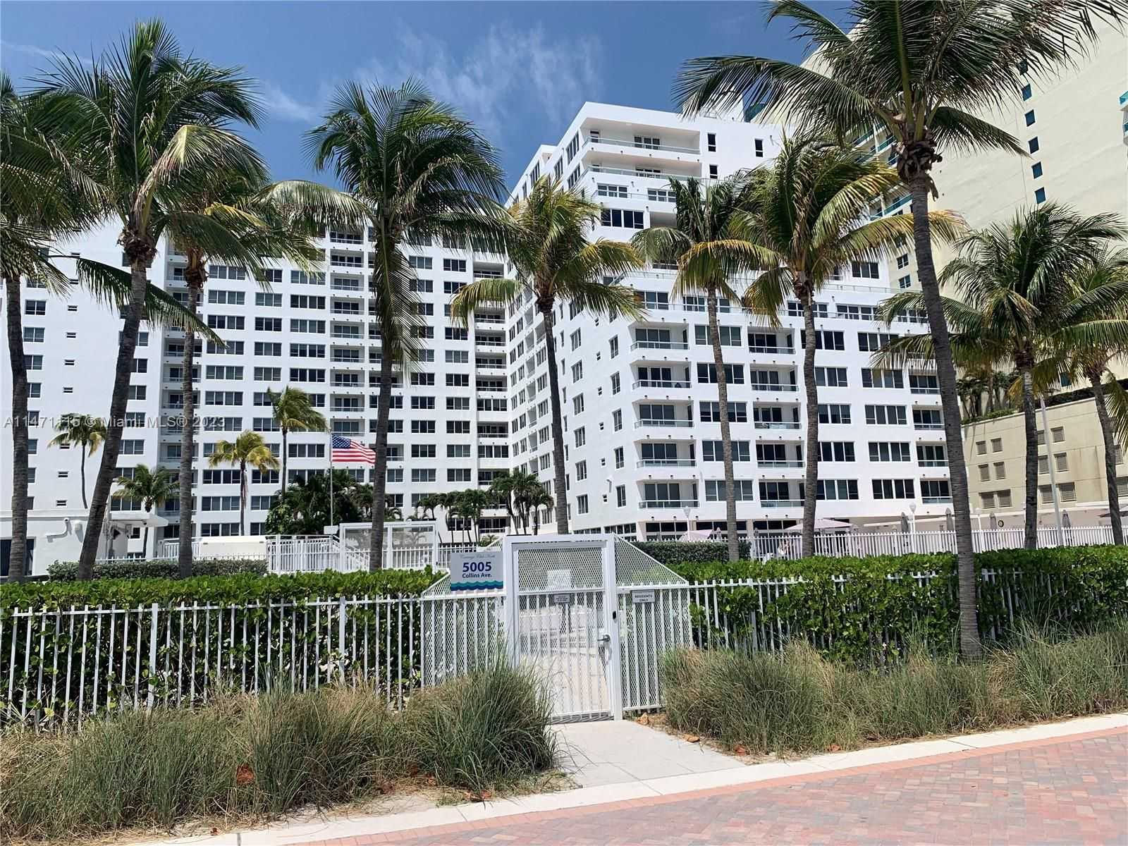 5005 Collins Ave 1423-1