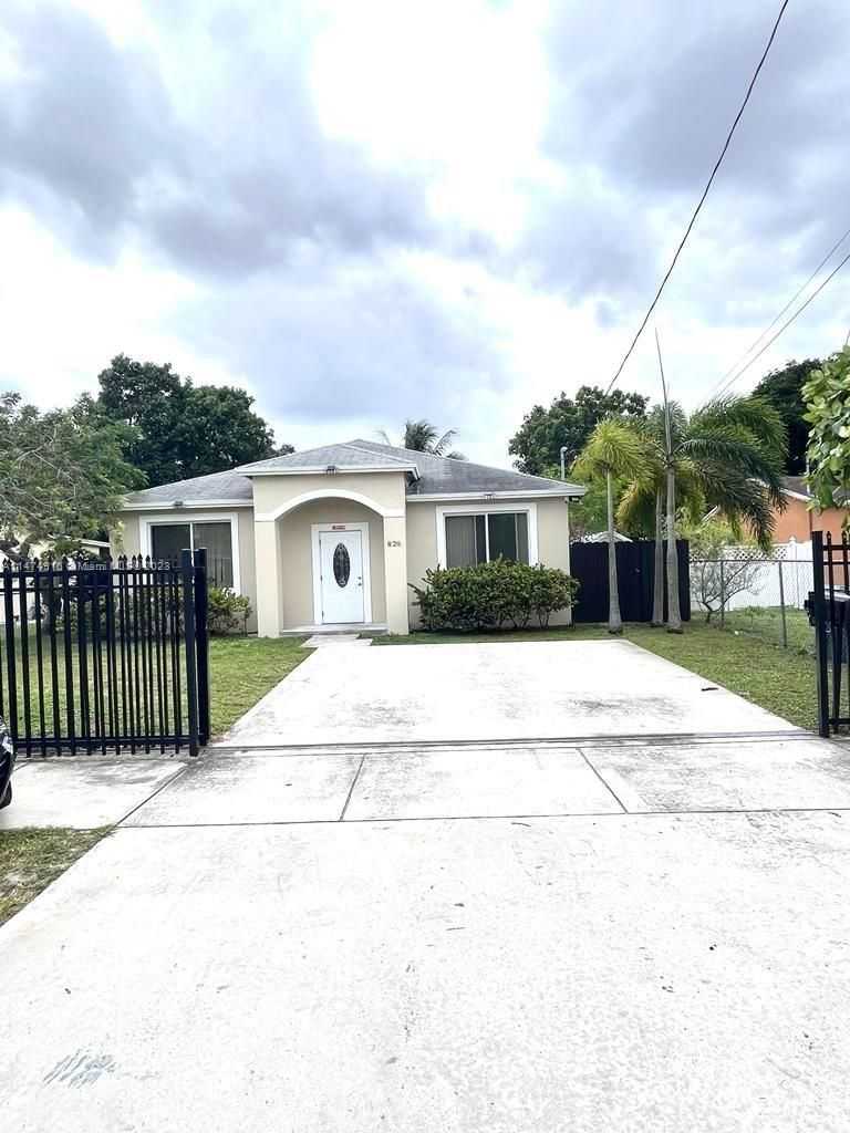 828 NW 118th St-1