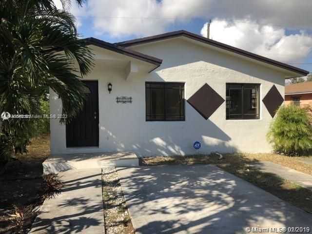 4334 NW 11th Pl-1