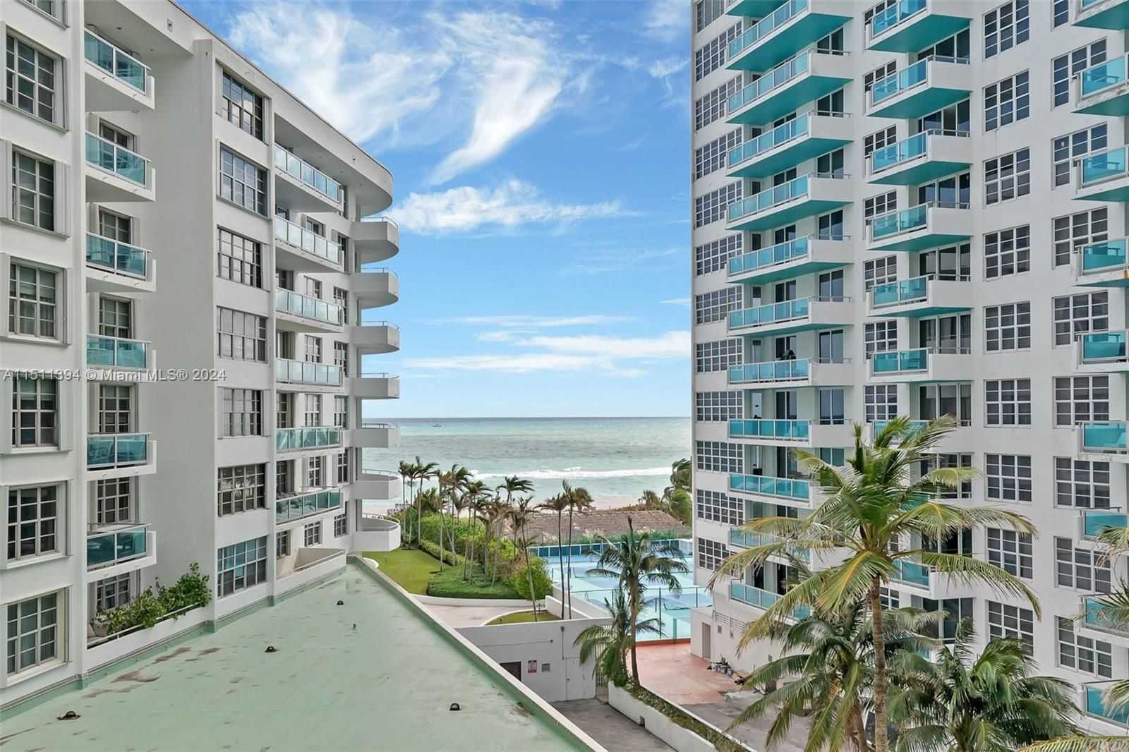 5151 Collins Ave 625-1
