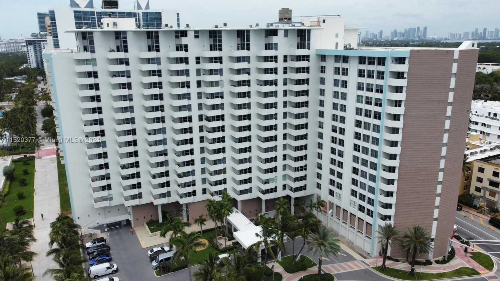 2899 Collins Ave 708-1