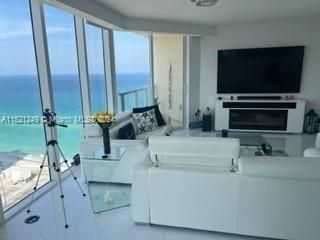 16699 Collins Ave 2507-1