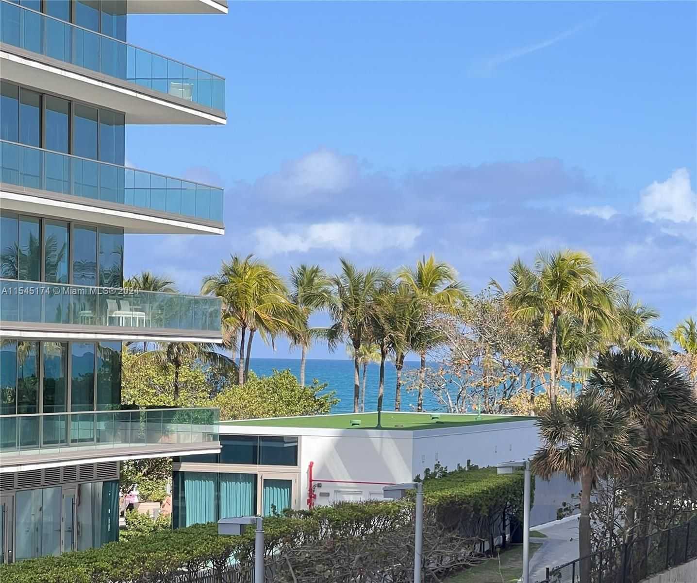 10185 Collins Ave 302-1