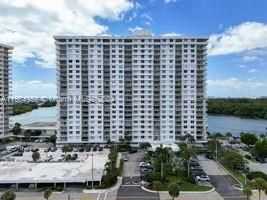 500 Bayview Dr 831-1