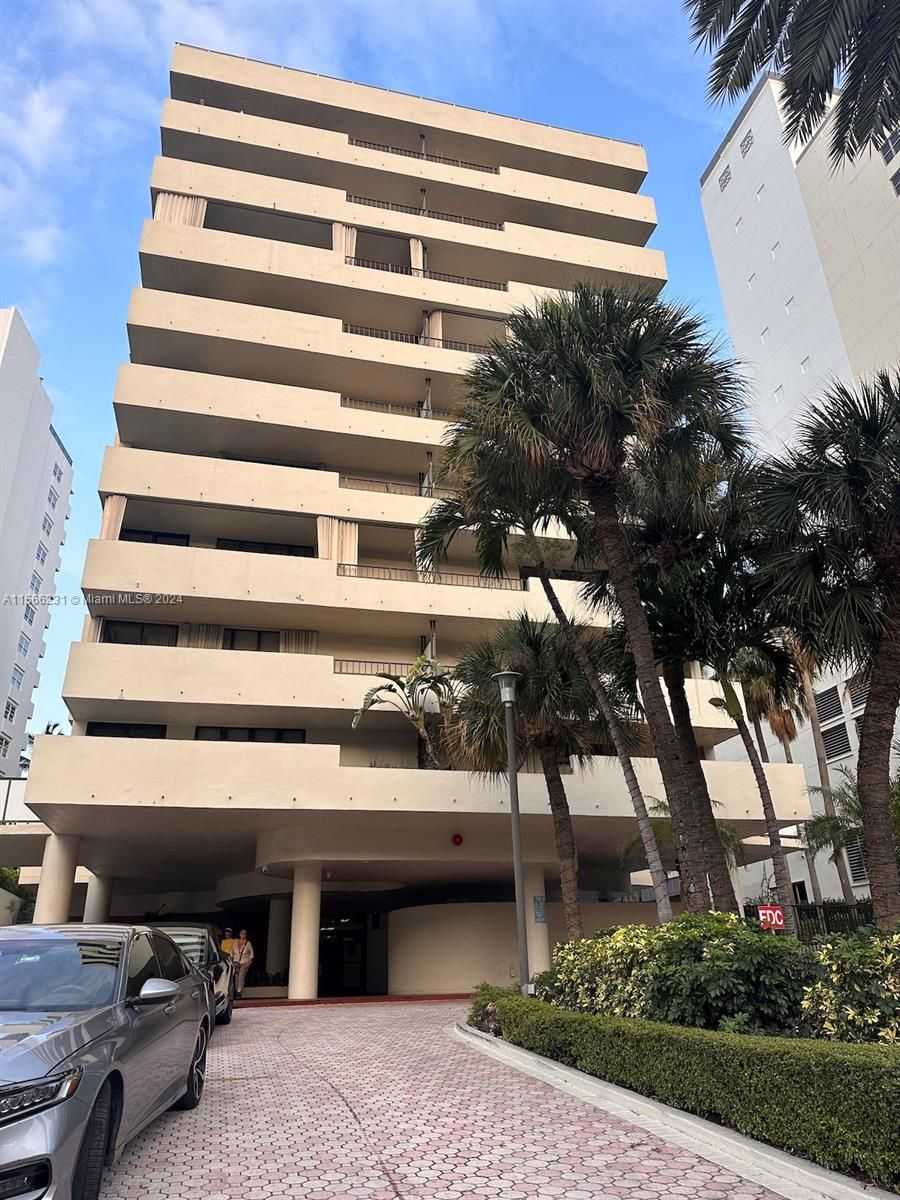 1621 Collins Ave 307A-1