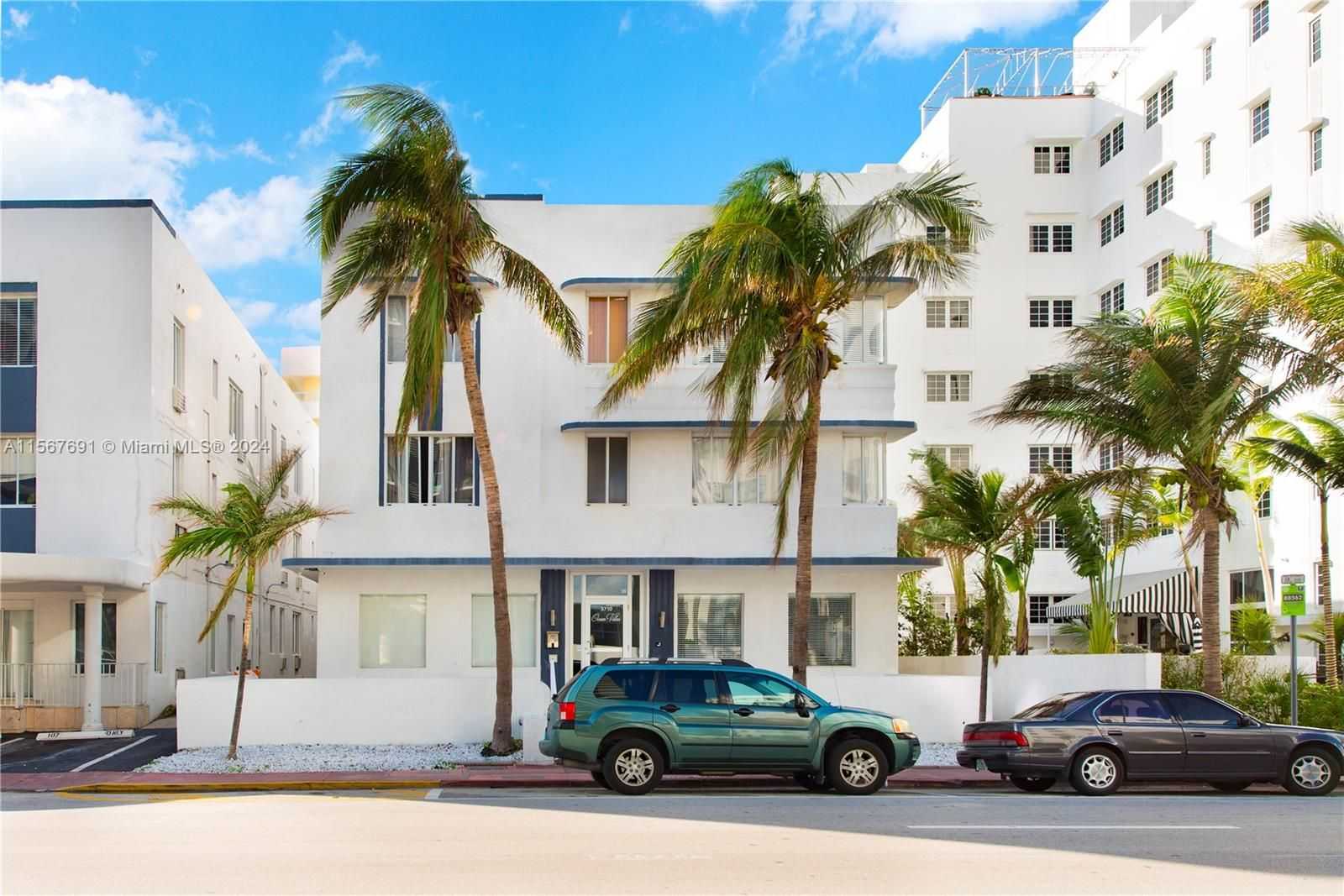 3710 Collins Ave N-305-1