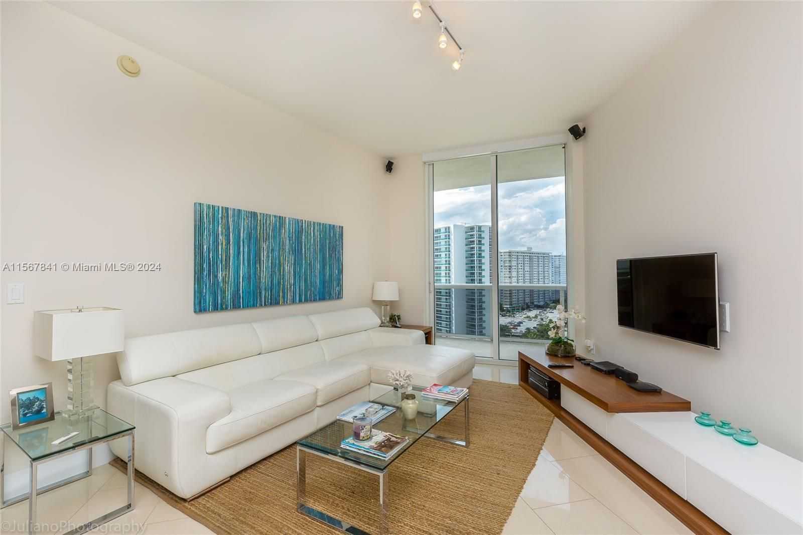 15811 Collins Ave 1105-1