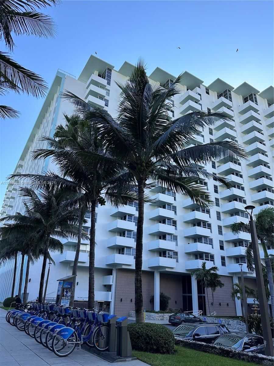 2899 Collins Ave 1634-1