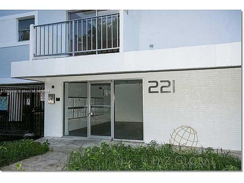 221 Meridian Ave 206-1