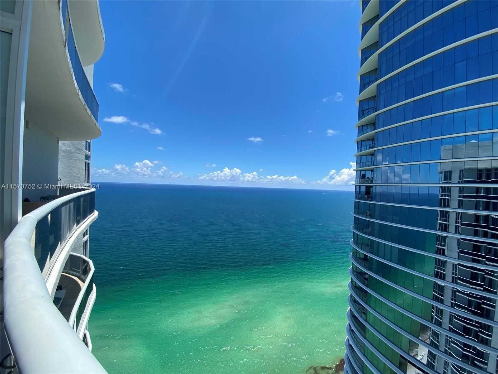 15811 Collins Ave 4207-1