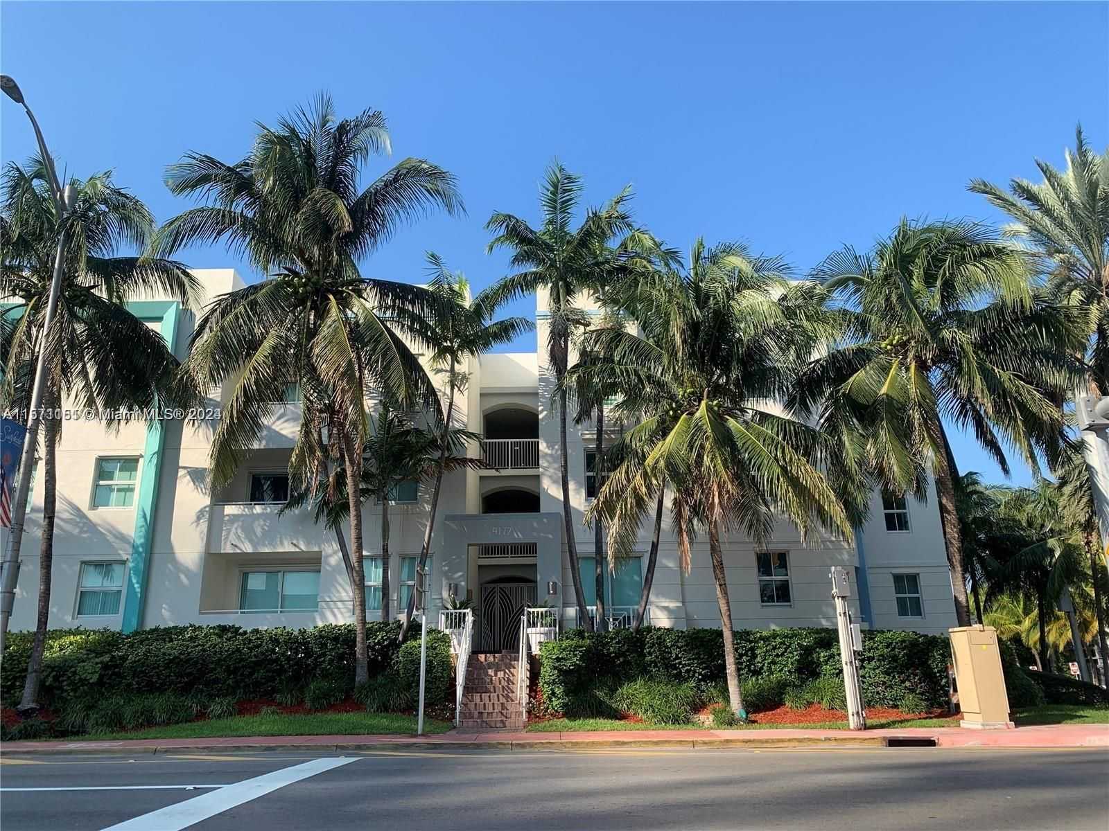 9172 Collins Ave 218-1
