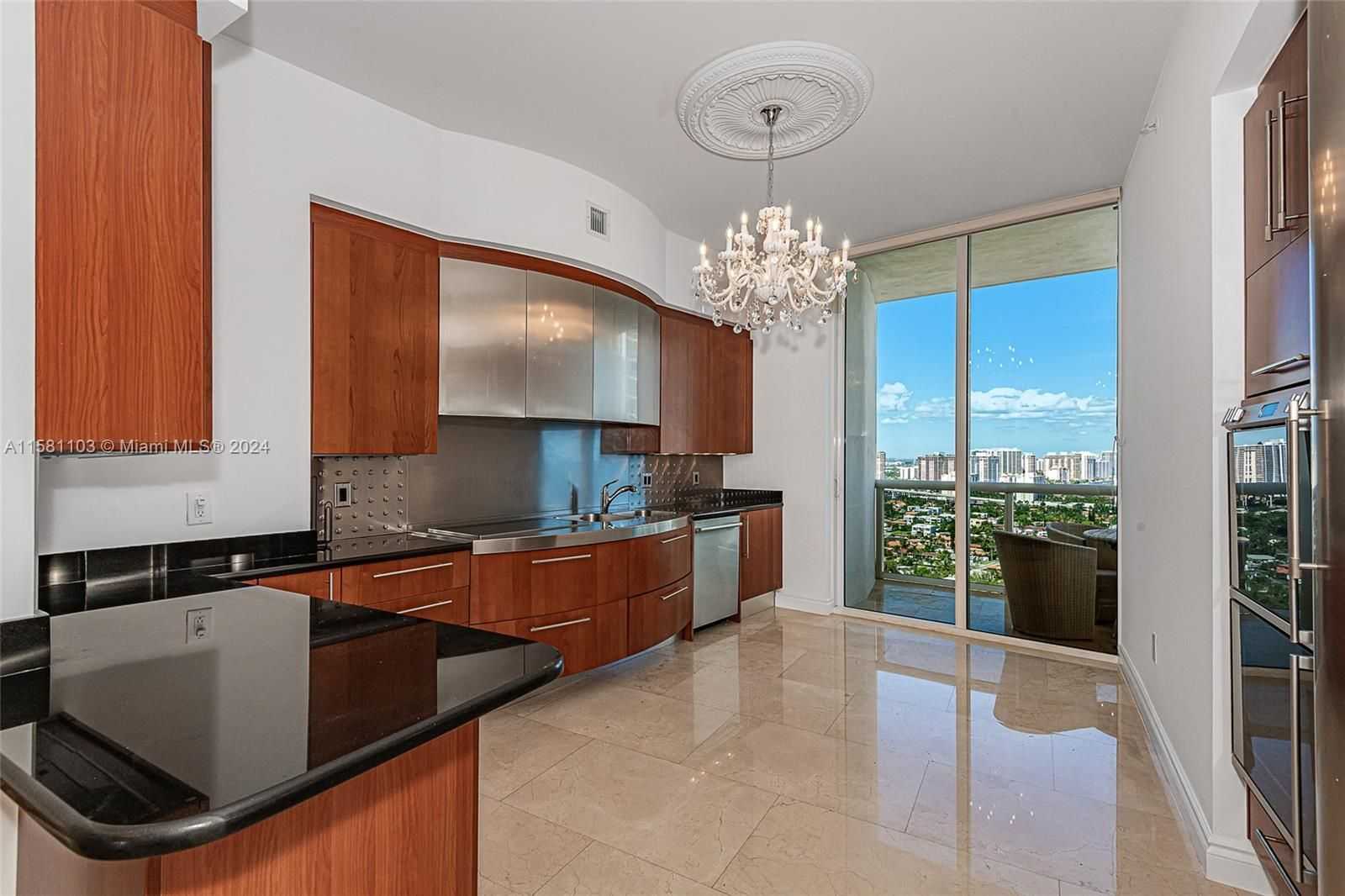 18101 Collins Ave (2,167 sq.ft.) 3802-1