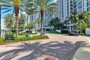 10275 Collins Ave 1230-1