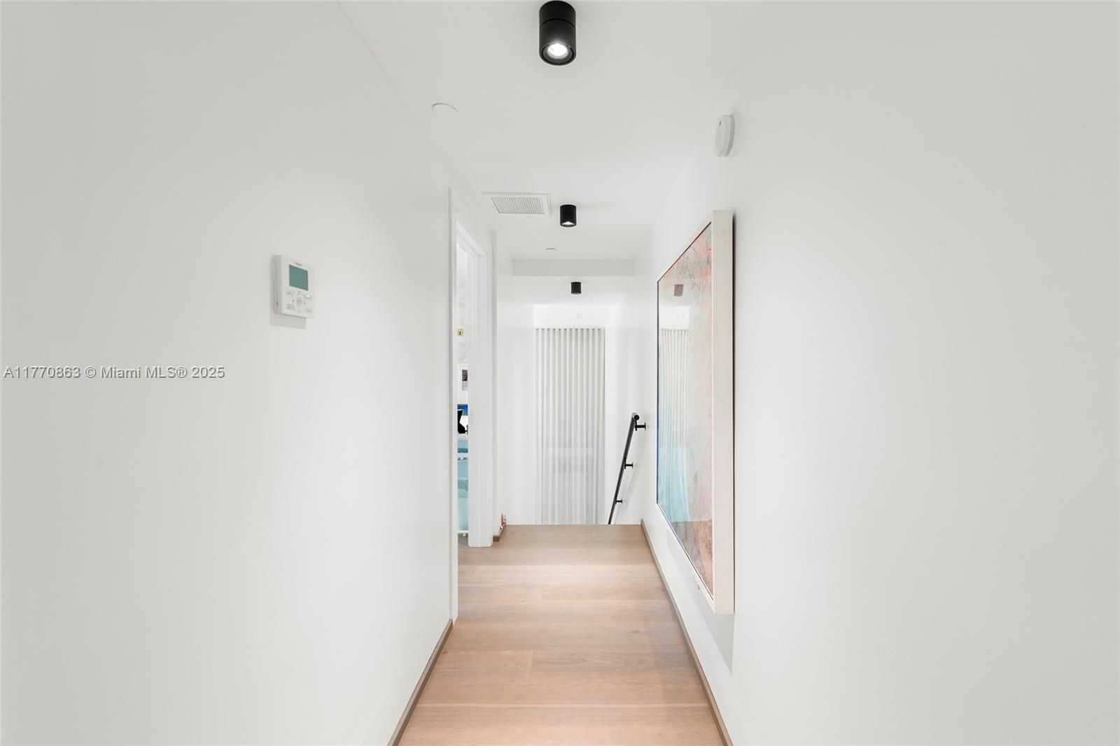 slider-img
