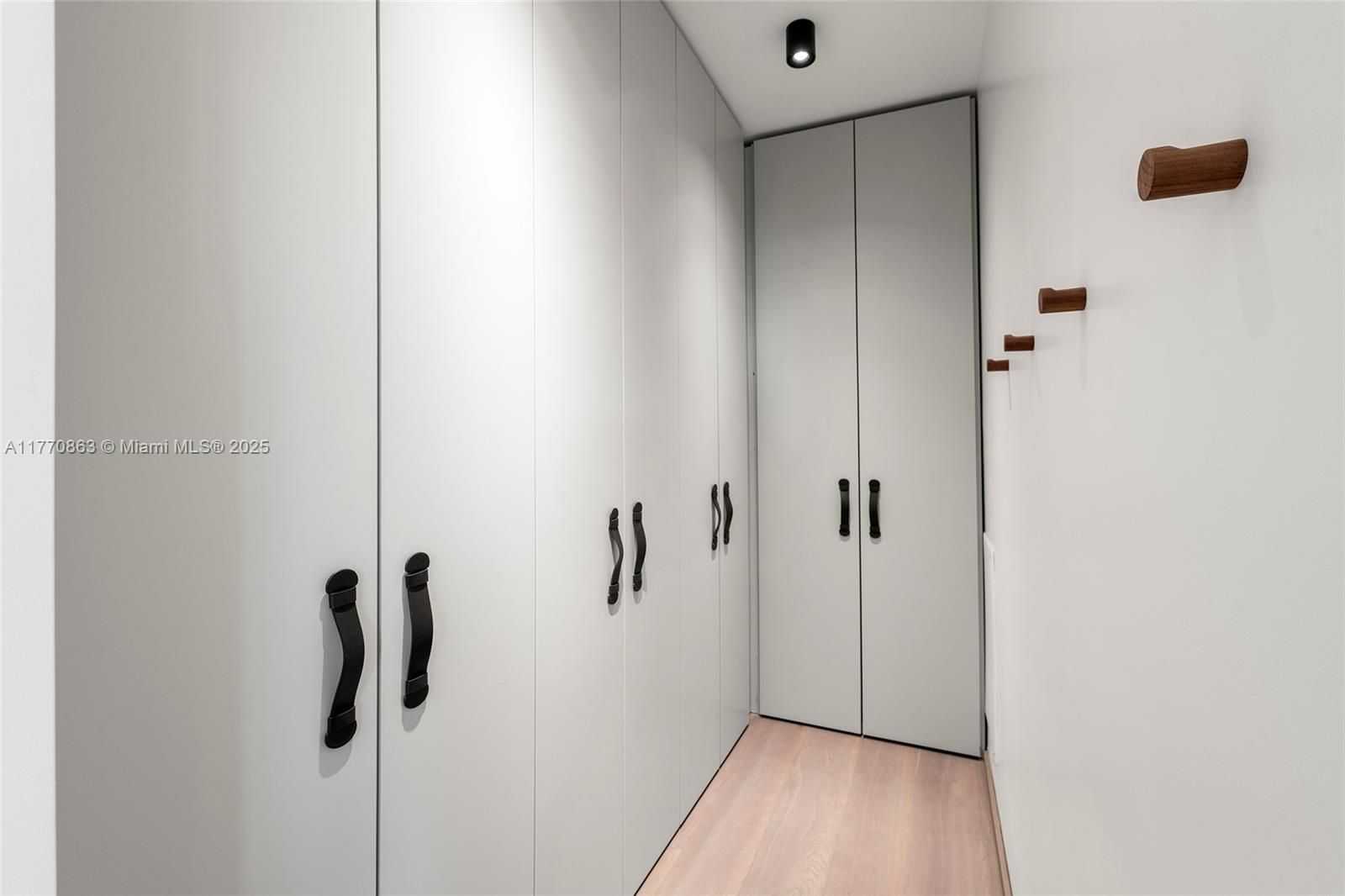slider-img